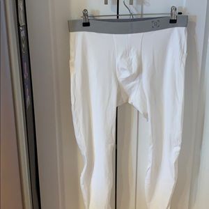 3/4 length lululemon running tights with pockets